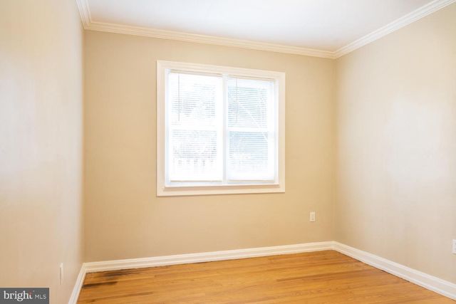 3903 FAIRVIEW DR, Fairfax, VA 22030