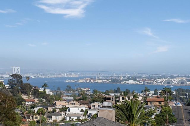 3992 La Cresta Dr, San Diego, CA 92107