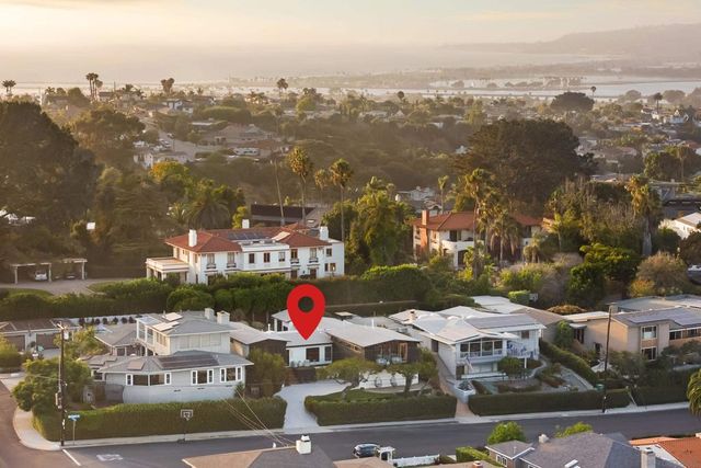 3992 La Cresta Dr, San Diego, CA 92107
