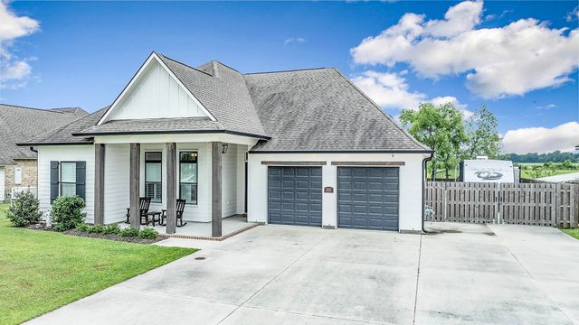 302 Marmande Avenue, Thibodaux, LA 70301
