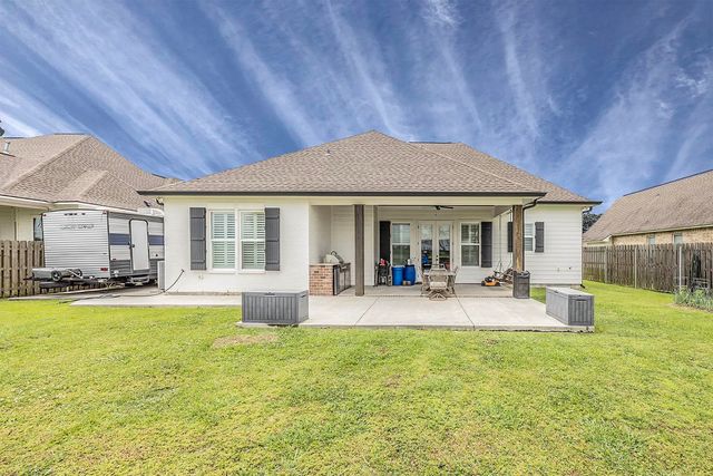 302 Marmande Avenue, Thibodaux, LA 70301