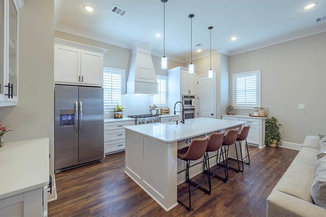302 Marmande Avenue, Thibodaux, LA 70301