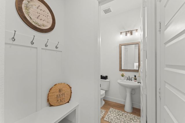 153 Sweeping Valley Drive, Montgomery, TX 77316