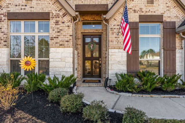 153 Sweeping Valley Drive, Montgomery, TX 77316