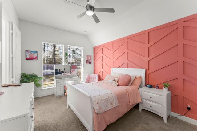 153 Sweeping Valley Drive, Montgomery, TX 77316