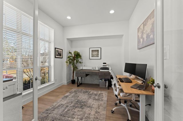 153 Sweeping Valley Drive, Montgomery, TX 77316