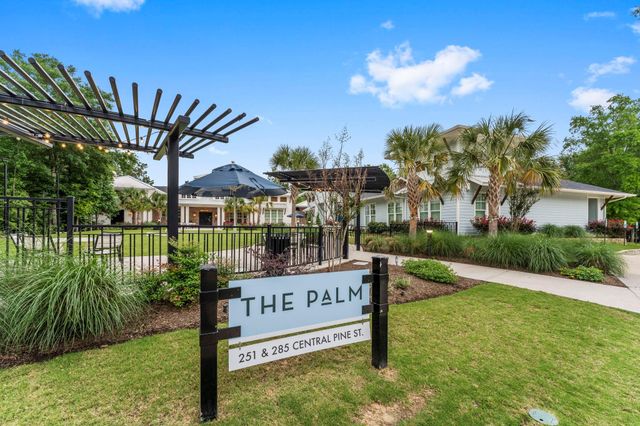 153 Sweeping Valley Drive, Montgomery, TX 77316