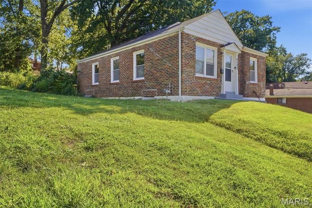 4502 June Avenue, St Louis, MO 63121