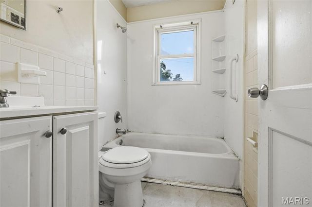 4502 June Avenue, St Louis, MO 63121