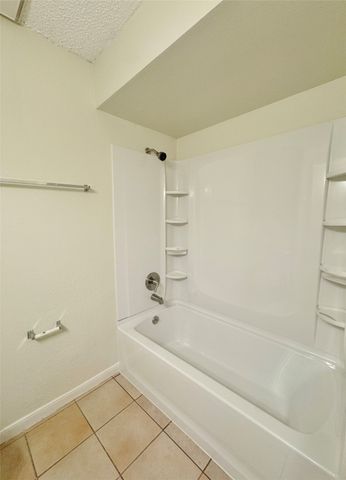 510 Shennandoah Drive, Desoto, TX 75115