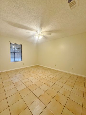 510 Shennandoah Drive, Desoto, TX 75115