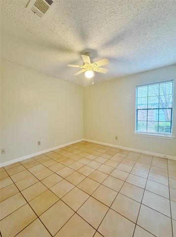 510 Shennandoah Drive, Desoto, TX 75115