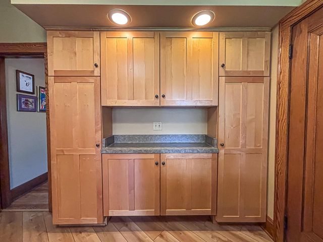 210 W College AVENUE, Waukesha, WI 53186