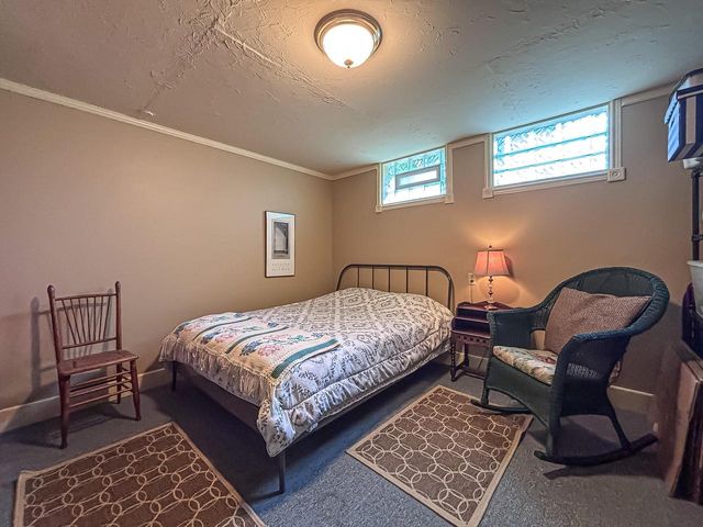 210 W College AVENUE, Waukesha, WI 53186