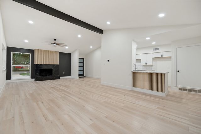2909 Silverton Drive, Dallas, TX 75229