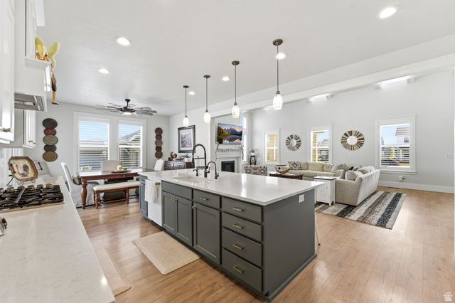 6284 W COPPER HAWK DR, South Jordan, UT 84009