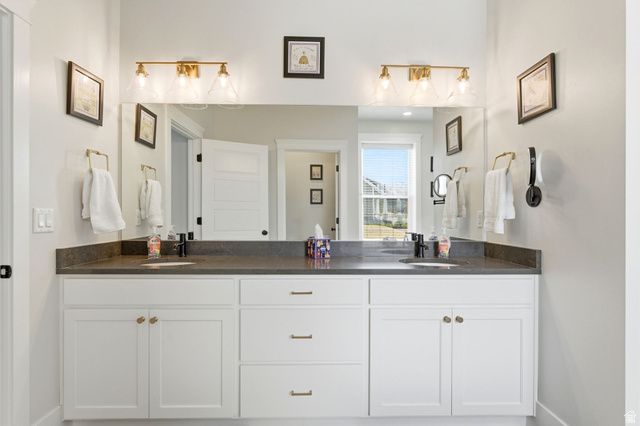 6284 W COPPER HAWK DR, South Jordan, UT 84009