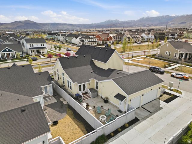 6284 W COPPER HAWK DR, South Jordan, UT 84009