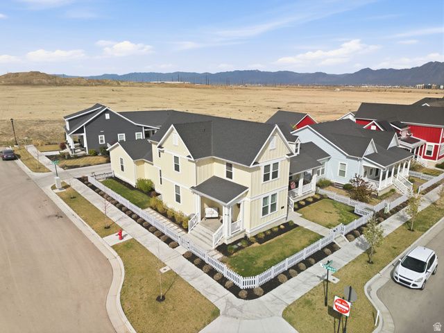 6284 W COPPER HAWK DR, South Jordan, UT 84009