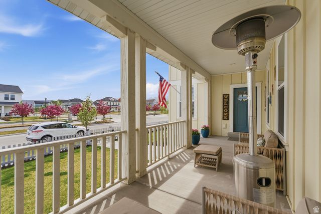 6284 W COPPER HAWK DR, South Jordan, UT 84009