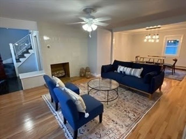 35 Butts St, Newton, MA 02464