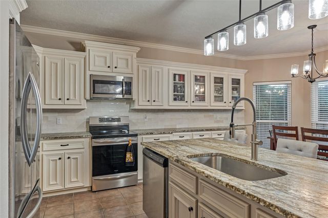 15 Newberry Court, Montgomery, TX 77356
