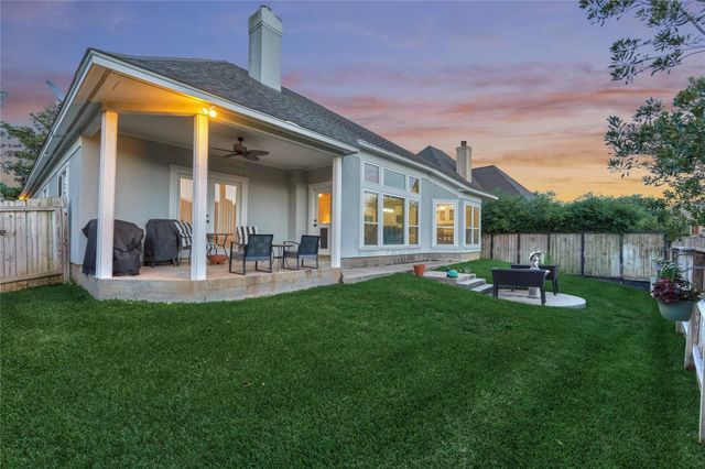 15 Newberry Court, Montgomery, TX 77356