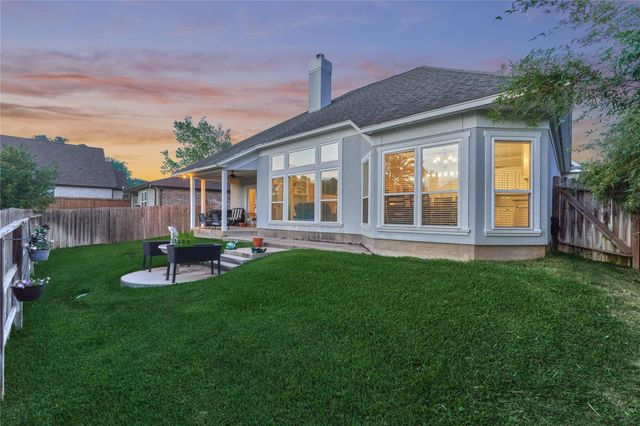 15 Newberry Court, Montgomery, TX 77356