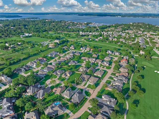 15 Newberry Court, Montgomery, TX 77356