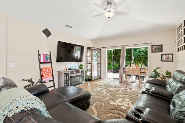 3746 BRIARWOOD ESTATES CIRCLE, St Cloud, FL 34772