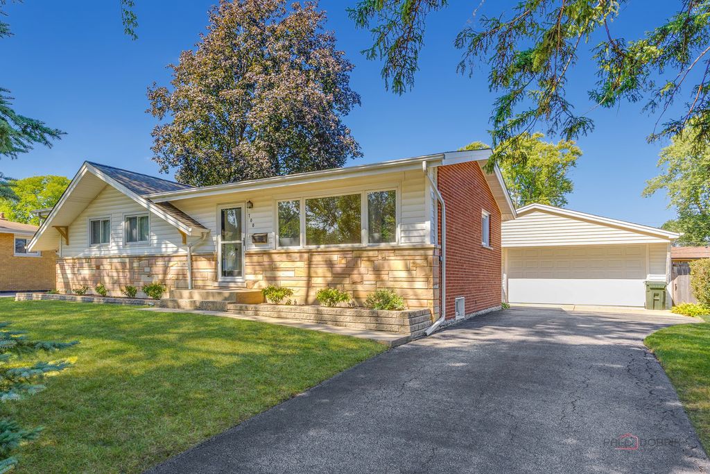 700 Elderberry Lane, Mount Prospect, IL 60056 — photo 2