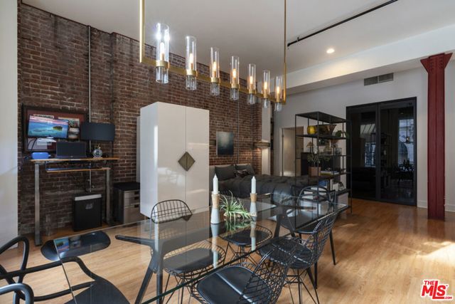 253 S Broadway 201, Los Angeles, CA 90012