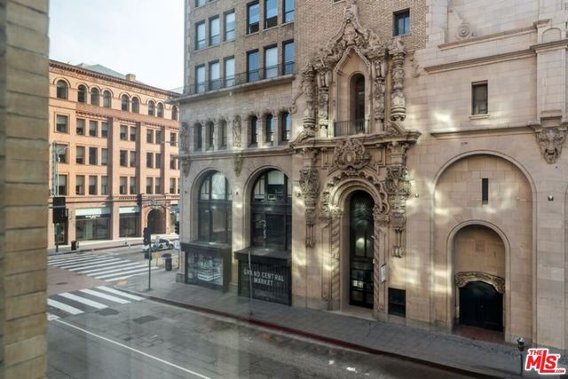 253 S Broadway 201, Los Angeles, CA 90012