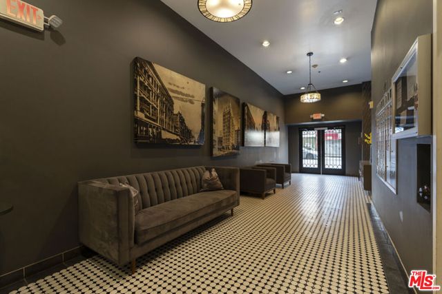 253 S Broadway 201, Los Angeles, CA 90012