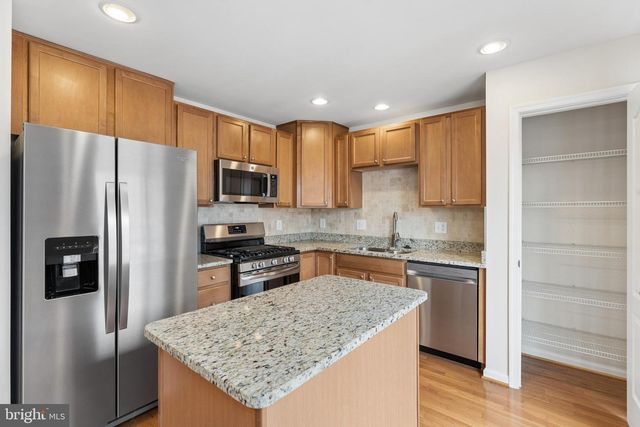 2918 TRUFFLE OAK PL, Woodbridge, VA 22191