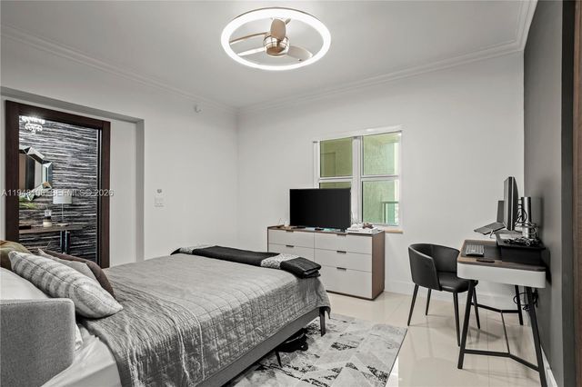 3330 NE 190th St 2111, Aventura, FL 33180