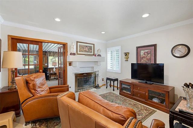 835 Cedarbend Way, Chula Vista, CA 91910