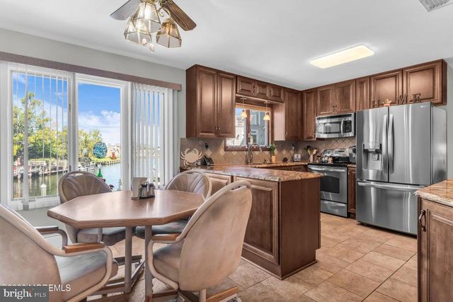 360 SILVER BAY RD, Toms River, NJ 08753