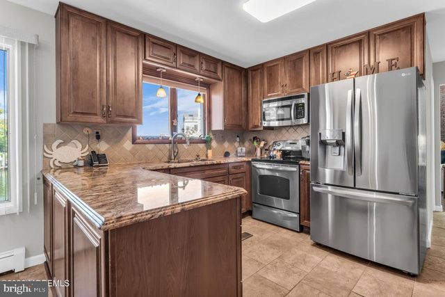 360 SILVER BAY RD, Toms River, NJ 08753