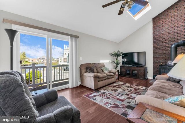 360 SILVER BAY RD, Toms River, NJ 08753