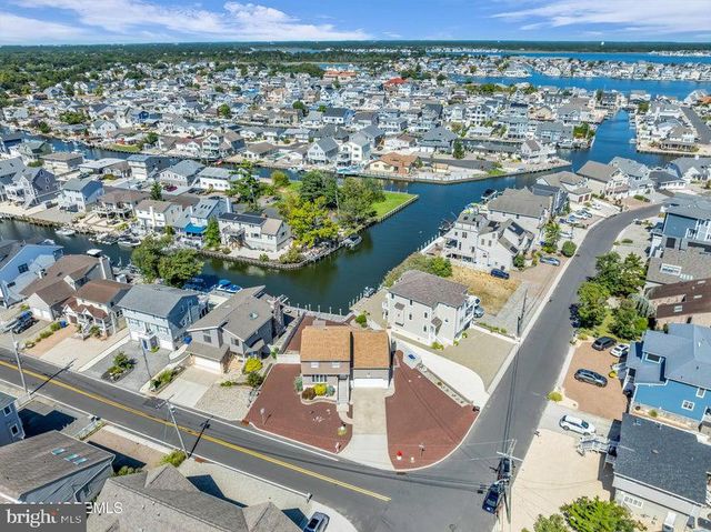 360 SILVER BAY RD, Toms River, NJ 08753