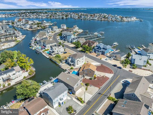 360 SILVER BAY RD, Toms River, NJ 08753