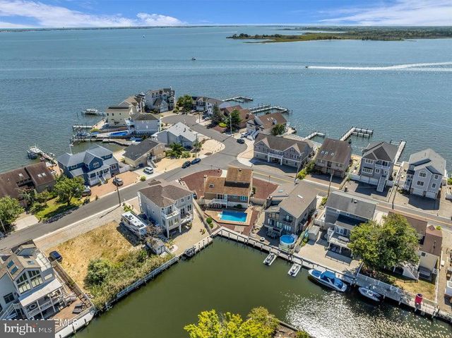 360 SILVER BAY RD, Toms River, NJ 08753