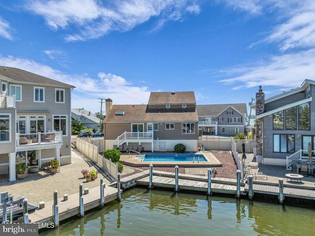360 SILVER BAY RD, Toms River, NJ 08753