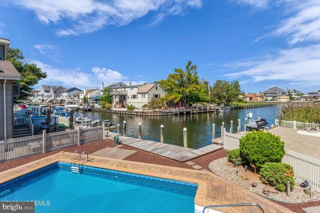 360 SILVER BAY RD, Toms River, NJ 08753