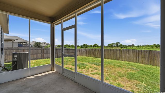 165 Wild Creek Rd, Seguin, TX 78155