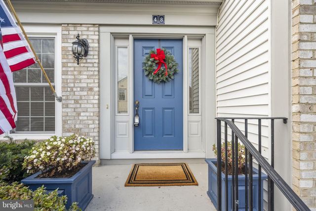 48 MCPHERSON CIR, Sterling, VA 20165