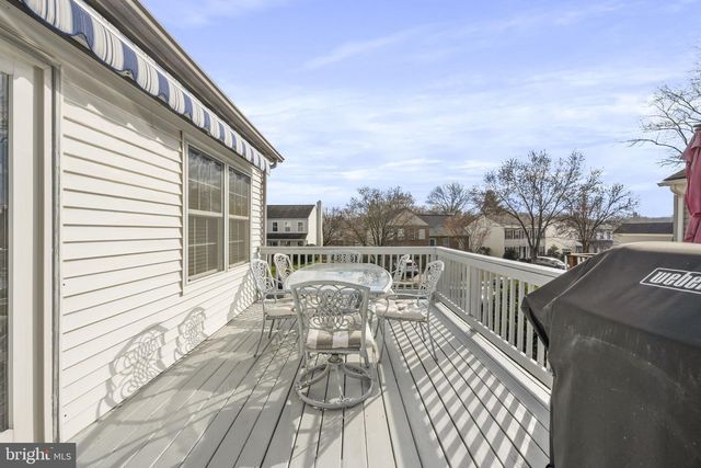 48 MCPHERSON CIR, Sterling, VA 20165