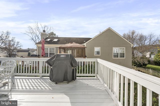 48 MCPHERSON CIR, Sterling, VA 20165