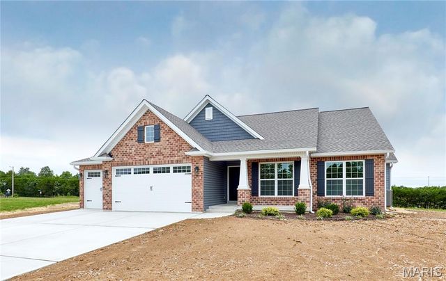 26300 Harmony Hills Drive, Warrenton, MO 63383